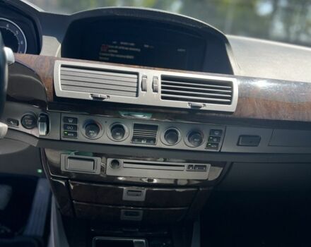 Чорний БМВ 7 Серія, об'ємом двигуна 4.4 л та пробігом 300 тис. км за 4300 $, фото 6 на Automoto.ua