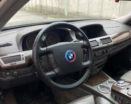 Черный БМВ 7 Серия, объемом двигателя 4.4 л и пробегом 400 тыс. км за 3600 $, фото 10 на Automoto.ua