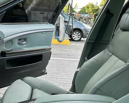 Чорний БМВ 7 Серія, об'ємом двигуна 4.4 л та пробігом 380 тис. км за 6200 $, фото 8 на Automoto.ua