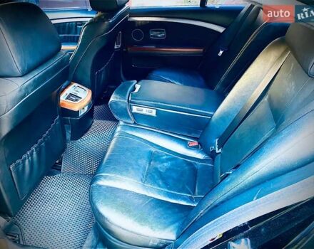 Чорний БМВ 7 Серія, об'ємом двигуна 3.6 л та пробігом 275 тис. км за 6000 $, фото 6 на Automoto.ua