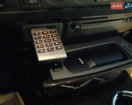 Черный БМВ 7 Серия, объемом двигателя 4.4 л и пробегом 167 тыс. км за 8699 $, фото 9 на Automoto.ua