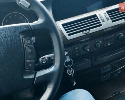 Черный БМВ 7 Серия, объемом двигателя 4.4 л и пробегом 430 тыс. км за 5600 $, фото 8 на Automoto.ua