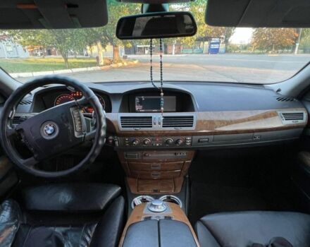 Чорний БМВ 7 Серія, об'ємом двигуна 3 л та пробігом 380 тис. км за 3700 $, фото 6 на Automoto.ua