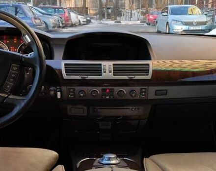 Черный БМВ 7 Серия, объемом двигателя 4.4 л и пробегом 167 тыс. км за 8699 $, фото 39 на Automoto.ua