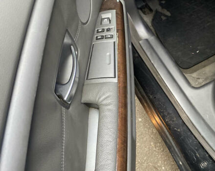 Черный БМВ 7 Серия, объемом двигателя 4.4 л и пробегом 400 тыс. км за 3600 $, фото 9 на Automoto.ua