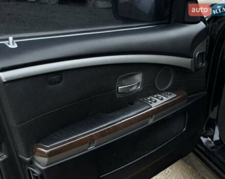 Чорний БМВ 7 Серія, об'ємом двигуна 4.5 л та пробігом 262 тис. км за 3999 $, фото 21 на Automoto.ua