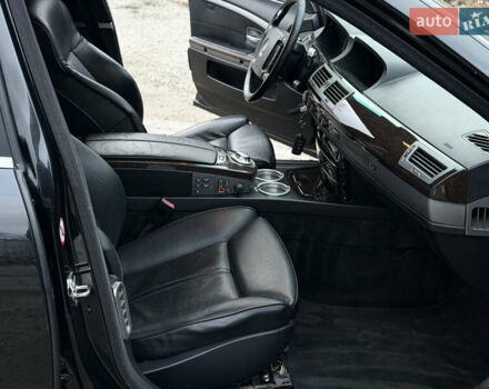 Чорний БМВ 7 Серія, об'ємом двигуна 4.5 л та пробігом 262 тис. км за 3999 $, фото 17 на Automoto.ua