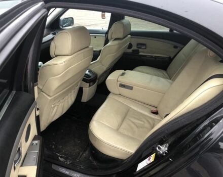 Чорний БМВ 7 Серія, об'ємом двигуна 4 л та пробігом 350 тис. км за 2900 $, фото 5 на Automoto.ua