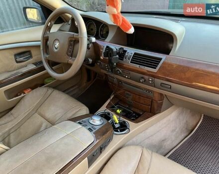 Чорний БМВ 7 Серія, об'ємом двигуна 0 л та пробігом 370 тис. км за 4000 $, фото 11 на Automoto.ua