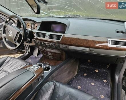 Черный БМВ 7 Серия, объемом двигателя 3.6 л и пробегом 300 тыс. км за 2700 $, фото 12 на Automoto.ua