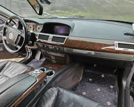 Черный БМВ 7 Серия, объемом двигателя 3 л и пробегом 300 тыс. км за 2700 $, фото 9 на Automoto.ua