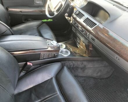 Черный БМВ 7 Серия, объемом двигателя 4.4 л и пробегом 240 тыс. км за 7000 $, фото 6 на Automoto.ua