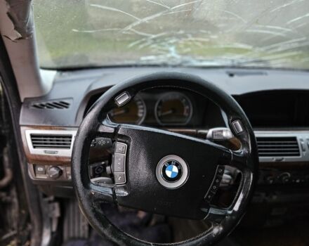 Черный БМВ 7 Серия, объемом двигателя 3 л и пробегом 300 тыс. км за 2700 $, фото 10 на Automoto.ua