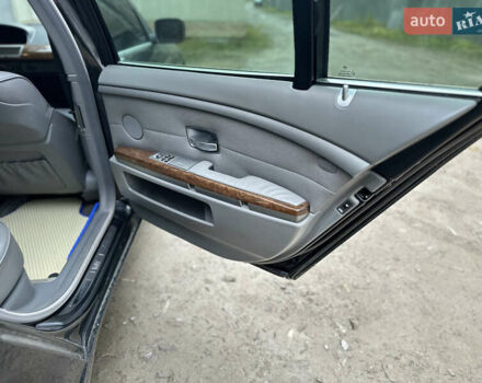Черный БМВ 7 Серия, объемом двигателя 4.4 л и пробегом 262 тыс. км за 4200 $, фото 10 на Automoto.ua