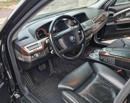 Чорний БМВ 7 Серія, об'ємом двигуна 3 л та пробігом 260 тис. км за 10900 $, фото 14 на Automoto.ua