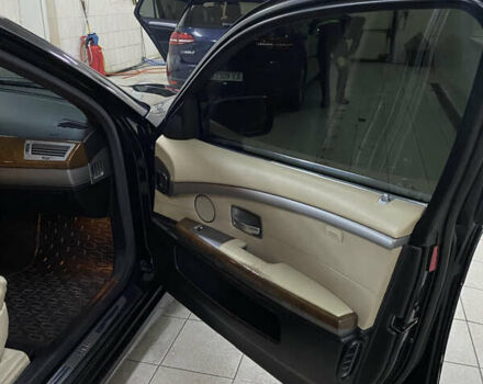 Чорний БМВ 7 Серія, об'ємом двигуна 3.98 л та пробігом 272 тис. км за 6750 $, фото 44 на Automoto.ua