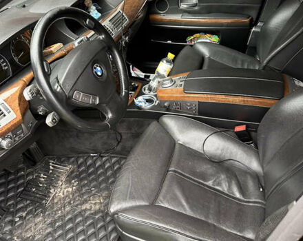 Черный БМВ 7 Серия, объемом двигателя 3 л и пробегом 280 тыс. км за 9800 $, фото 8 на Automoto.ua