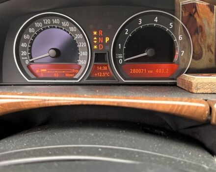 Чорний БМВ 7 Серія, об'ємом двигуна 3 л та пробігом 280 тис. км за 9800 $, фото 3 на Automoto.ua