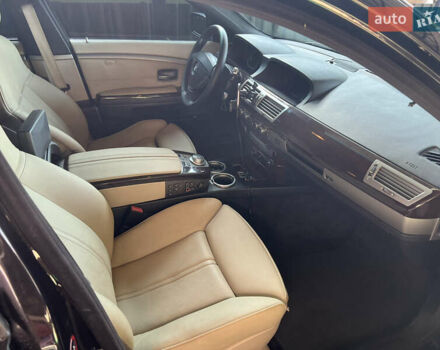 Черный БМВ 7 Серия, объемом двигателя 4.8 л и пробегом 278 тыс. км за 10500 $, фото 13 на Automoto.ua