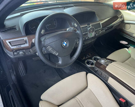 Черный БМВ 7 Серия, объемом двигателя 4.8 л и пробегом 278 тыс. км за 10500 $, фото 10 на Automoto.ua