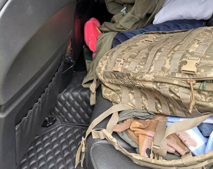 Черный БМВ 7 Серия, объемом двигателя 3 л и пробегом 280 тыс. км за 9800 $, фото 10 на Automoto.ua