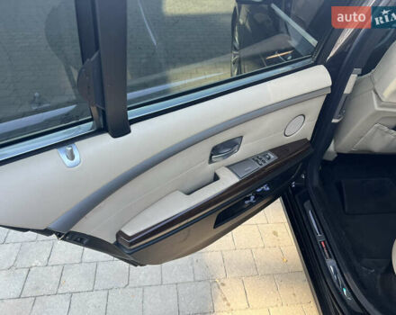 Черный БМВ 7 Серия, объемом двигателя 4.8 л и пробегом 278 тыс. км за 10500 $, фото 24 на Automoto.ua