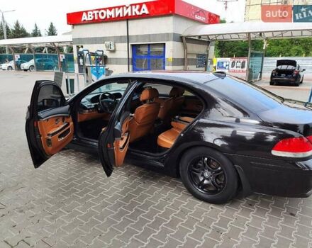 Черный БМВ 7 Серия, объемом двигателя 4.8 л и пробегом 224 тыс. км за 14000 $, фото 6 на Automoto.ua