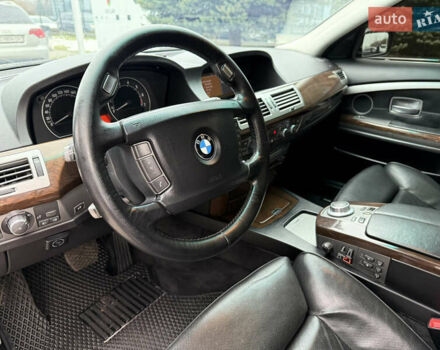 Черный БМВ 7 Серия, объемом двигателя 4.8 л и пробегом 270 тыс. км за 6750 $, фото 26 на Automoto.ua