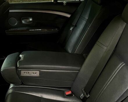 Черный БМВ 7 Серия, объемом двигателя 3 л и пробегом 250 тыс. км за 9000 $, фото 5 на Automoto.ua