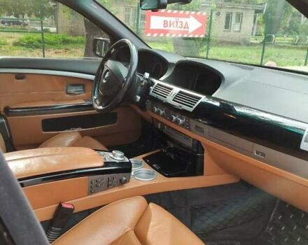 Черный БМВ 7 Серия, объемом двигателя 4.8 л и пробегом 224 тыс. км за 14000 $, фото 13 на Automoto.ua