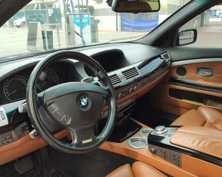 Черный БМВ 7 Серия, объемом двигателя 4.8 л и пробегом 224 тыс. км за 14000 $, фото 8 на Automoto.ua