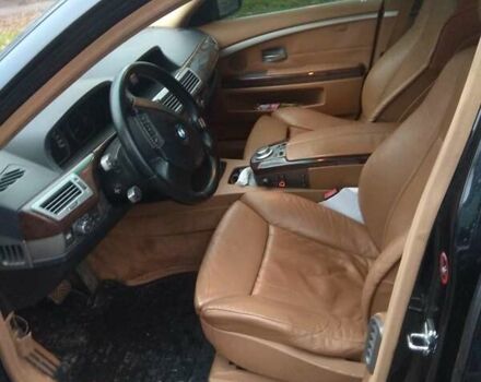 Чорний БМВ 7 Серія, об'ємом двигуна 3 л та пробігом 236 тис. км за 9799 $, фото 6 на Automoto.ua