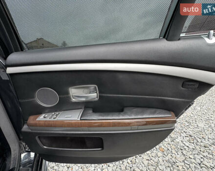 Чорний БМВ 7 Серія, об'ємом двигуна 2.99 л та пробігом 356 тис. км за 8800 $, фото 19 на Automoto.ua