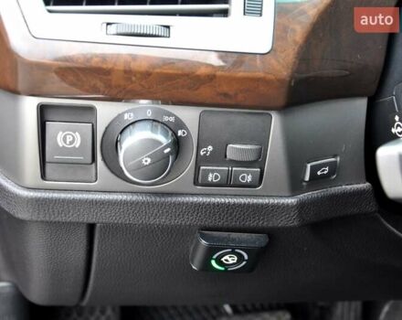 Черный БМВ 7 Серия, объемом двигателя 4.8 л и пробегом 270 тыс. км за 7400 $, фото 30 на Automoto.ua