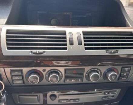 Черный БМВ 7 Серия, объемом двигателя 4 л и пробегом 220 тыс. км за 9500 $, фото 5 на Automoto.ua