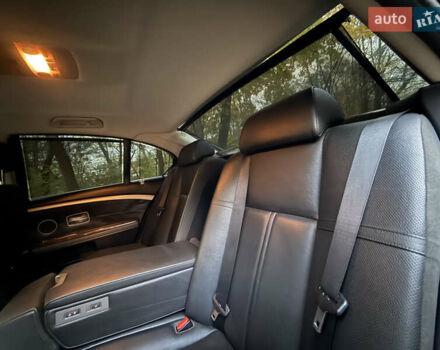 Черный БМВ 7 Серия, объемом двигателя 4.8 л и пробегом 270 тыс. км за 7350 $, фото 27 на Automoto.ua