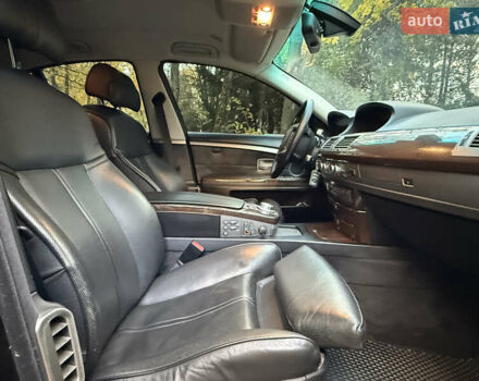 Черный БМВ 7 Серия, объемом двигателя 4.8 л и пробегом 270 тыс. км за 7350 $, фото 19 на Automoto.ua