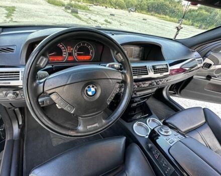 Чорний БМВ 7 Серія, об'ємом двигуна 4.8 л та пробігом 205 тис. км за 10000 $, фото 12 на Automoto.ua