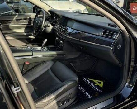 Чорний БМВ 7 Серія, об'ємом двигуна 4.4 л та пробігом 141 тис. км за 13500 $, фото 24 на Automoto.ua
