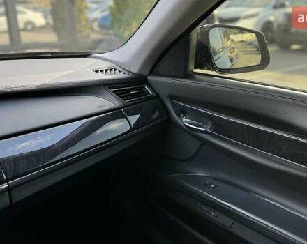 Чорний БМВ 7 Серія, об'ємом двигуна 4.4 л та пробігом 141 тис. км за 13500 $, фото 31 на Automoto.ua