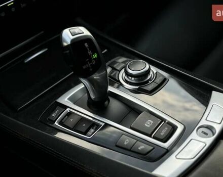 Чорний БМВ 7 Серія, об'ємом двигуна 4.4 л та пробігом 141 тис. км за 13500 $, фото 38 на Automoto.ua