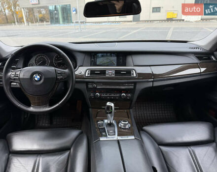 Чорний БМВ 7 Серія, об'ємом двигуна 2.98 л та пробігом 207 тис. км за 13999 $, фото 40 на Automoto.ua