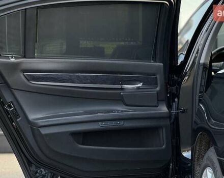 Чорний БМВ 7 Серія, об'ємом двигуна 4.4 л та пробігом 141 тис. км за 13500 $, фото 15 на Automoto.ua