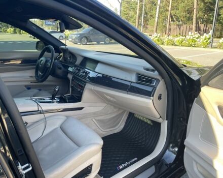 Чорний БМВ 7 Серія, об'ємом двигуна 4.4 л та пробігом 170 тис. км за 14000 $, фото 13 на Automoto.ua