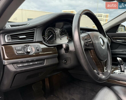 Чорний БМВ 7 Серія, об'ємом двигуна 2.98 л та пробігом 207 тис. км за 13999 $, фото 35 на Automoto.ua