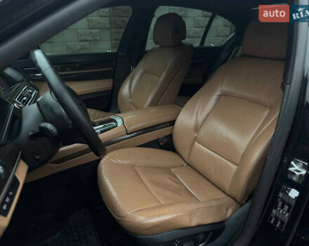 Чорний БМВ 7 Серія, об'ємом двигуна 2.99 л та пробігом 259 тис. км за 12999 $, фото 25 на Automoto.ua