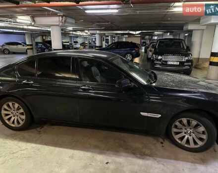 Черный БМВ 7 Серия, объемом двигателя 2.98 л и пробегом 300 тыс. км за 17000 $, фото 1 на Automoto.ua