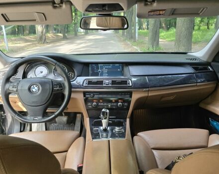 Черный БМВ 7 Серия, объемом двигателя 3 л и пробегом 271 тыс. км за 14800 $, фото 4 на Automoto.ua