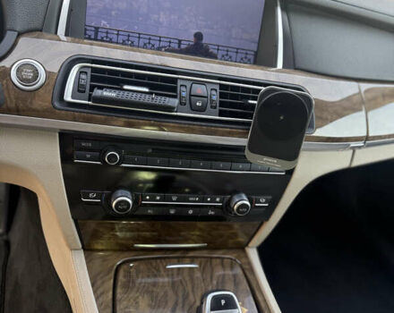 Черный БМВ 7 Серия, объемом двигателя 2.99 л и пробегом 390 тыс. км за 14000 $, фото 6 на Automoto.ua