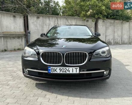 Черный БМВ 7 Серия, объемом двигателя 2.99 л и пробегом 311 тыс. км за 14300 $, фото 2 на Automoto.ua